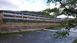 �W�E�A�[�o�l�b�N�X���s������